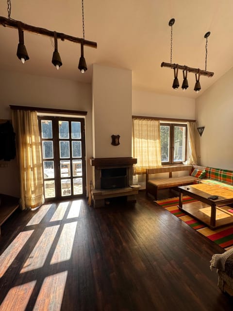 Къща за гости Пампорово в махала Кочорите Bed and Breakfast in Decentralized Administration of Macedonia and Thrace