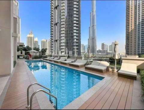 Swimming pool, Swimming pool