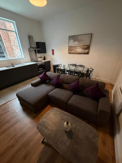 Kitchen or kitchenette, Living room, Seating area