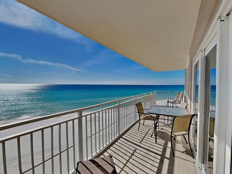 Balcony/Terrace, Seating area, Dining area, Sea view