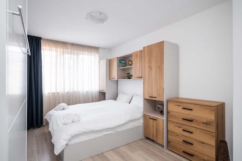 Bed, Photo of the whole room, Bedroom, towels, wardrobe
