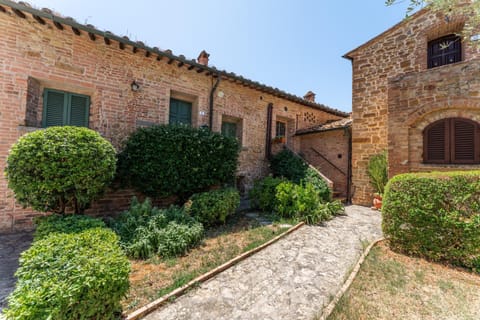 Property building, Day, Garden, Garden view