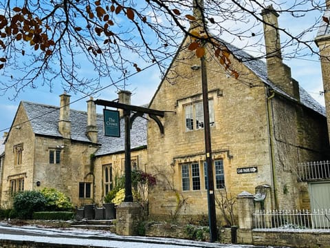 The Crown At Shipton Hotel in West Oxfordshire District