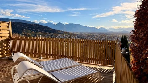 Natural landscape, View (from property/room), Balcony/Terrace, Mountain view, sunbed