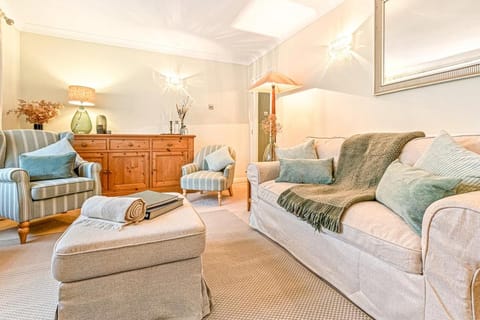 Hillside House House in Henley-on-Thames