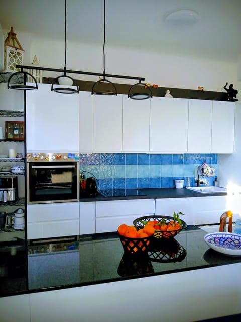 dishwasher, microwave, oven, stove, kitchen