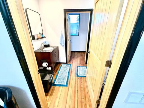 The Upstairs Escape Apartment in Lawrence