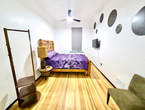 The Upstairs Escape Apartment in Lawrence