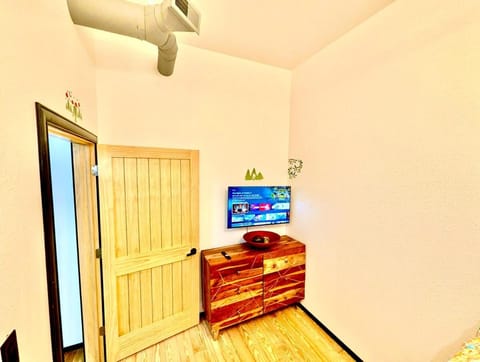 The Upstairs Escape Apartment in Lawrence