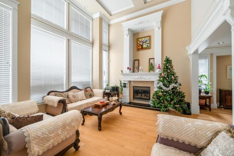 Cozy Private Space in Richmond with Modern Comforts Bed and Breakfast in Richmond