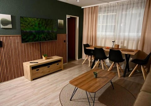 TV and multimedia, Living room, Dining area