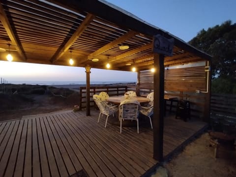 View (from property/room), Balcony/Terrace, Dining area