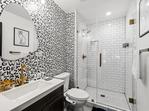 Stunning Carrollton Castle with 4 Bedrooms + Pool + Media Room House in Carrollton