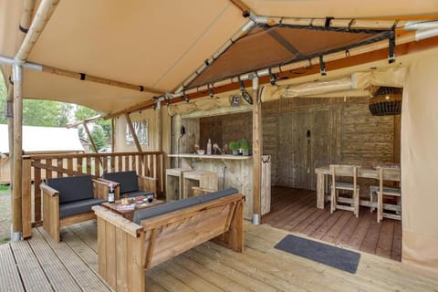 Patio, BBQ facilities, Balcony/Terrace, Kitchen or kitchenette, Living room, Dining area