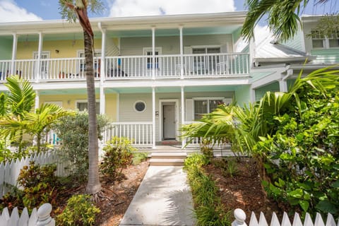 A SUNSET VIEW House in Key West