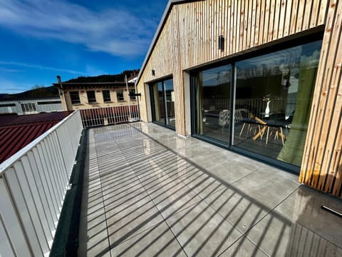 maison cosy en centre ville House in Morteau