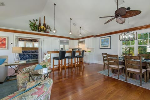 DOLPHIN WATCH House in Key West