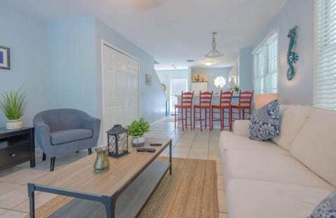 IT'S A SALT LIFE AFTER ALL House in Stock Island