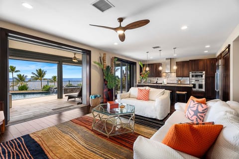 Living room, Pool view