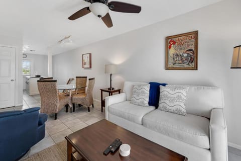 A CONCH ESCAPE House in Key West