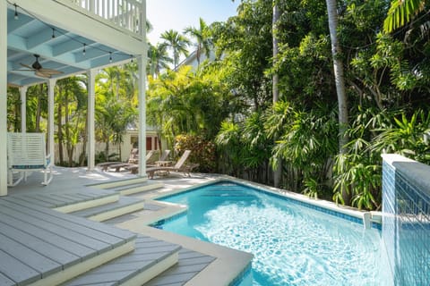 A PALM TREE HAVEN House in Key West