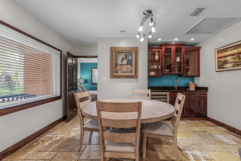 Family Pool Home With Guesthouse House in Fort Myers