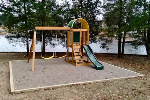 Family Reunion Paradise 3 Lake Homes Together House in Lake of Egypt