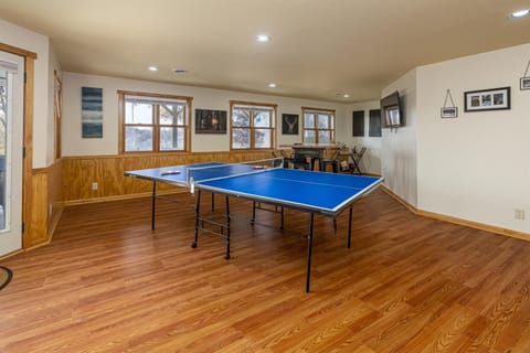 3BR Home w Hot Tub & Sunset Views Near SIUC House in Makanda Township