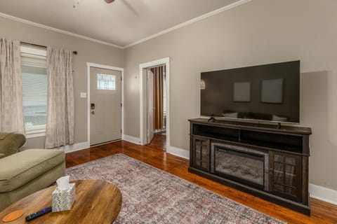 Month to Month Rental Storage Garage House in Marion