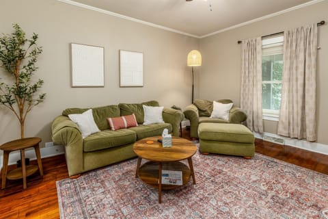 Month to Month Rental Storage Garage House in Marion