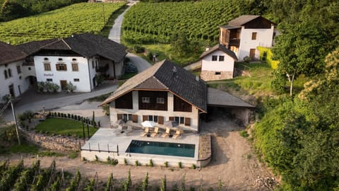Property building, Natural landscape, Garden, Pool view, Swimming pool