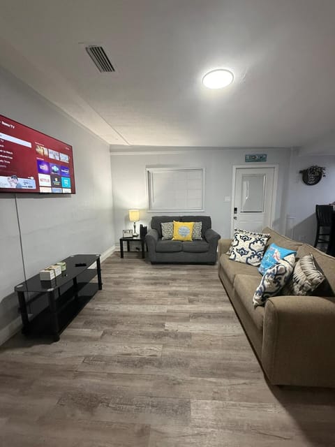 Relaxing 1BR Apartment in Ormond Beach Large Patio Apartment in Ormond Beach