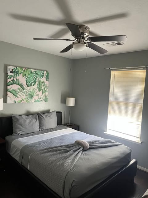 Harvest Hollow Family House in Rosenberg