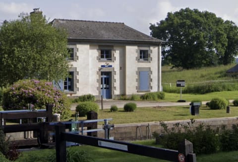 Property building, Natural landscape