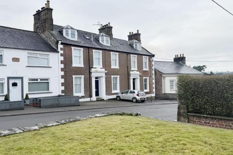 Property building, Street view, Location