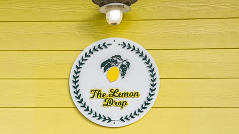 Lemon Drop House House in Rosemary Beach