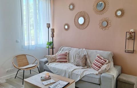 Communal lounge/ TV room, Living room