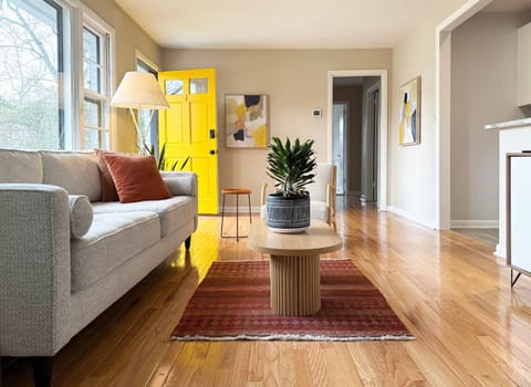 The Yellow Door Home for 8 House in Franklin