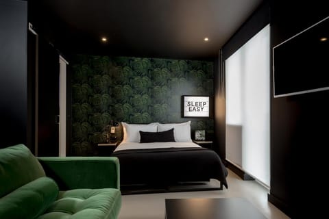 Bed, Seating area, Bedroom