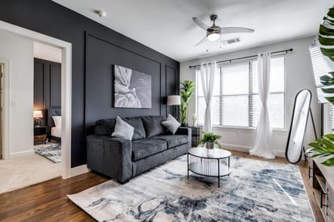 Luxury 2B Near Toyota HQ The Star Legacy West Apartment in The Colony