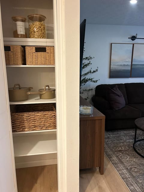 King suite and Hot Tub near the Greene House in Kettering