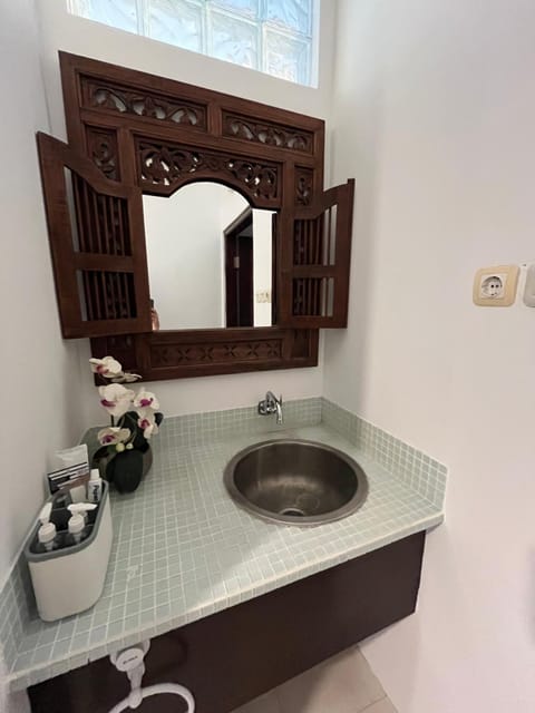 Private Room Villa Mada Canggu Vacation rental in North Kuta