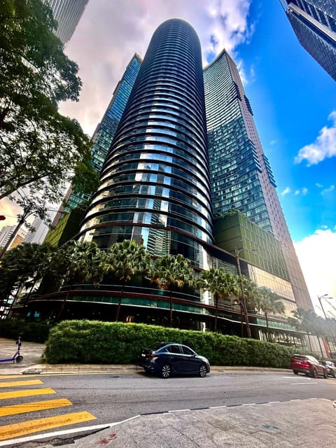 Property building, Day, City view, Location