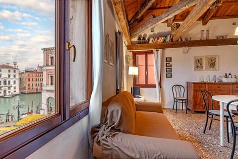 Natural landscape, View (from property/room), Dining area