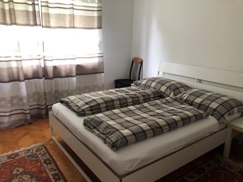 Penthouse Apartment Nepal Bed and Breakfast in Klagenfurt