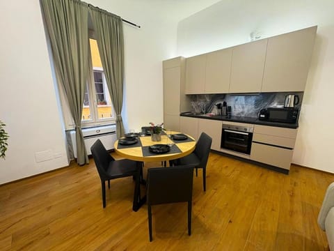 Bedroom, kitchen