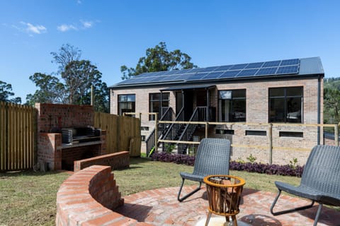 Property building, BBQ facilities, Garden, fireplace