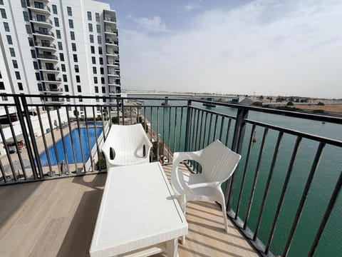 Balcony/Terrace, Balcony/Terrace, Pool view, Sea view