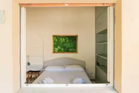 Cute & small 1-BR apt with beautiful terrace Apartment in Florence