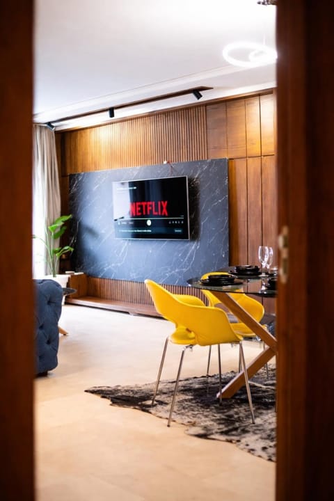 Communal lounge/ TV room, TV and multimedia